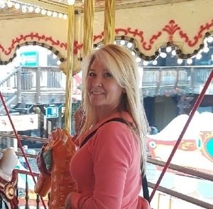 Meet your Posher, Dana